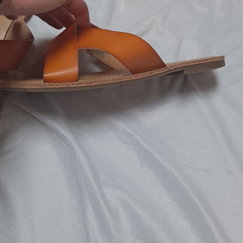 Gap Criss Cross Slip On Flat Summer Sandals Size 10 - Picture 3 of 7